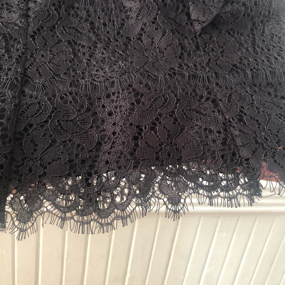 H&M Ruffles Lace Top - Picture 7 of 8